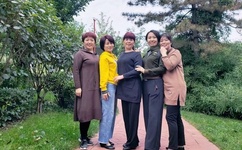 公交车双指探洞